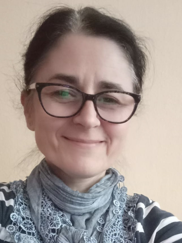 Mgr. Miriam Kahúnová 